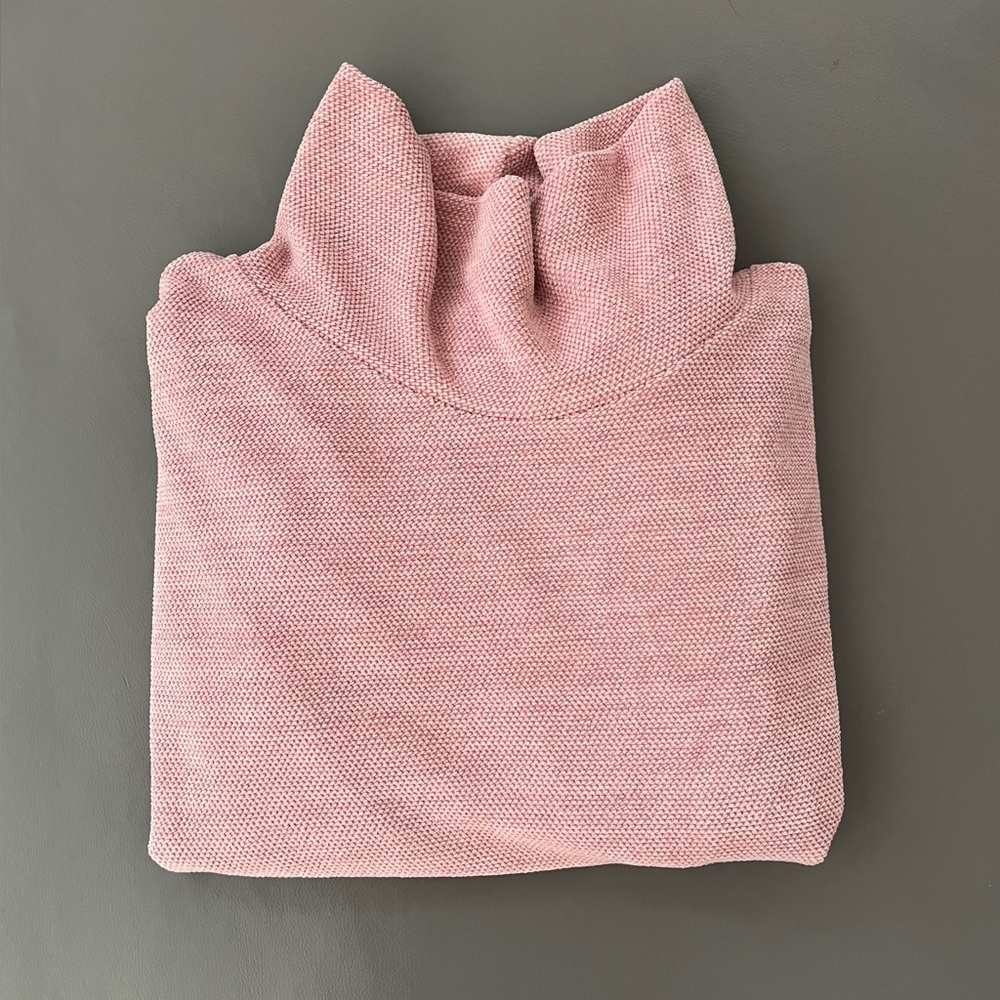 🔴 “Forever 21” Rose Gold Women’s Sweater - Like New! - NO FURTHER DISCOUNT 🌷